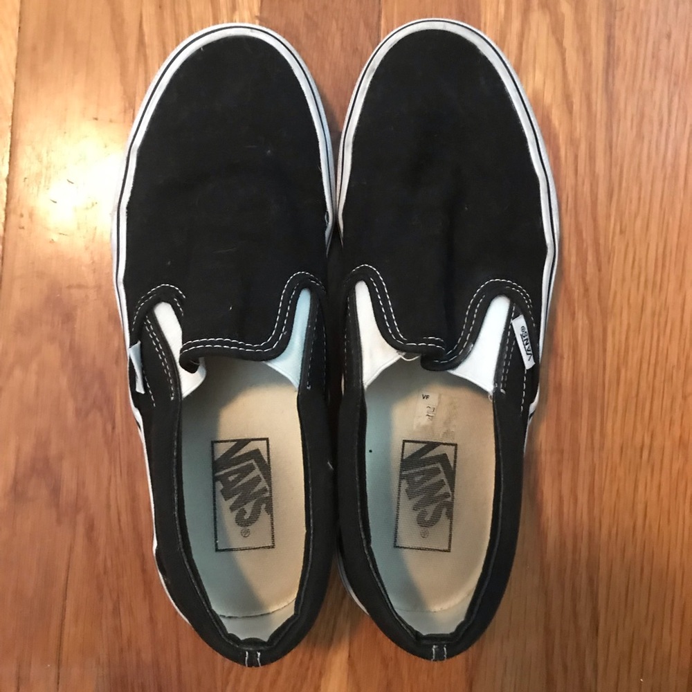 Women’s black vans